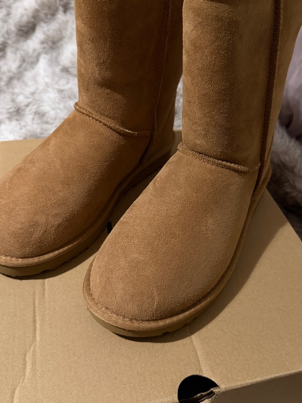 UGG Women's Classic Short Boots